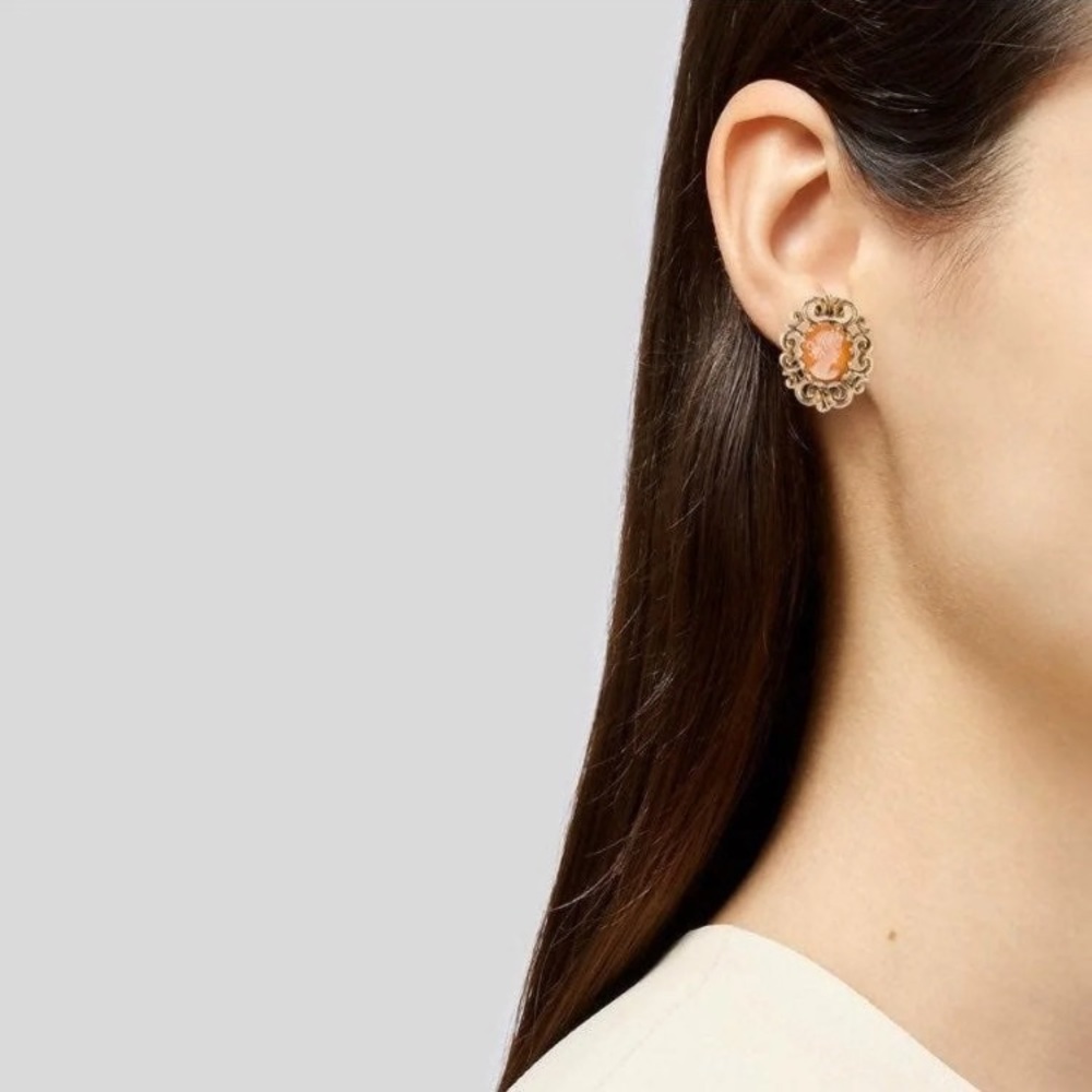 14K Cameo Stud Earrings